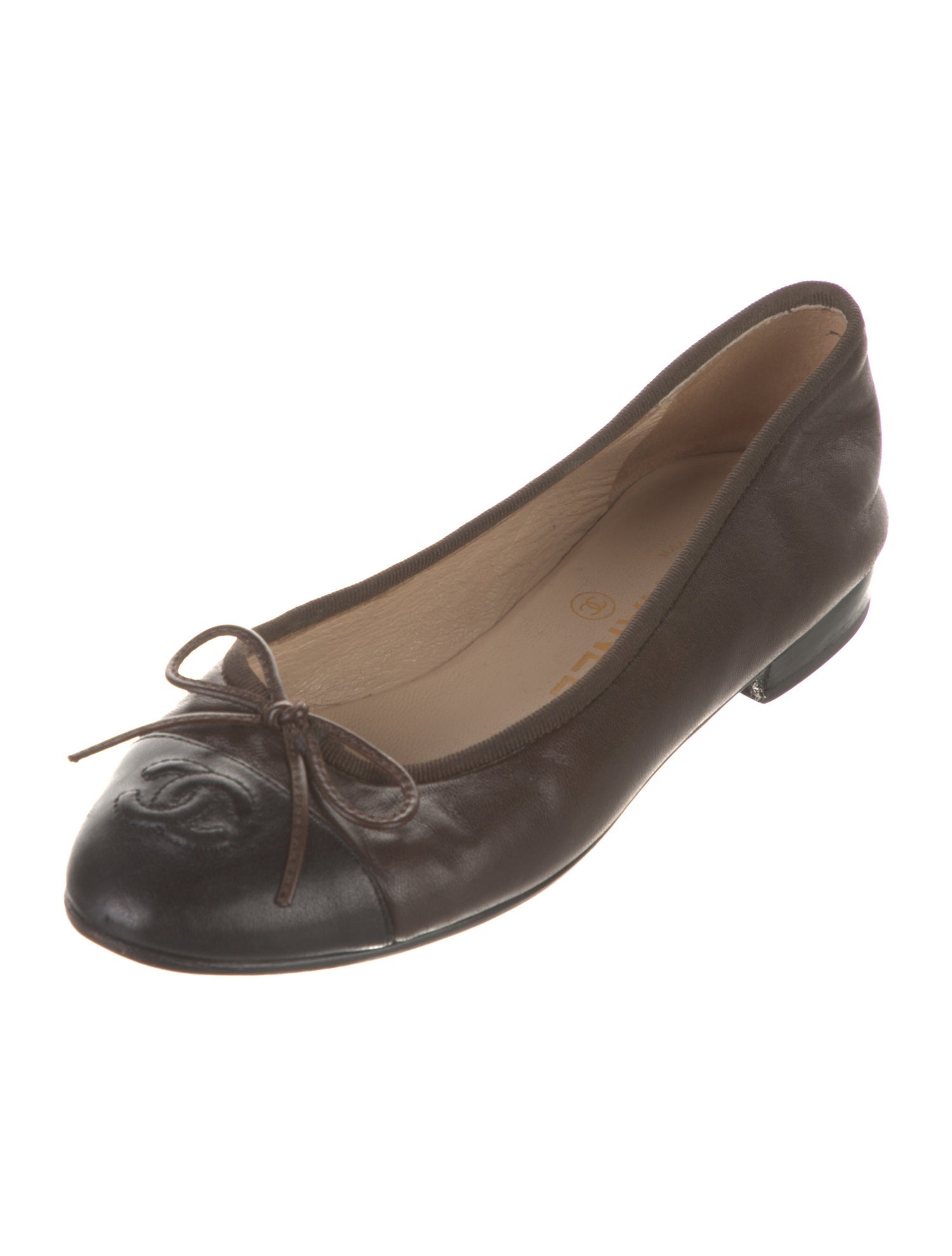 Chanel Interlocking CC Logo Leather Ballet Flats